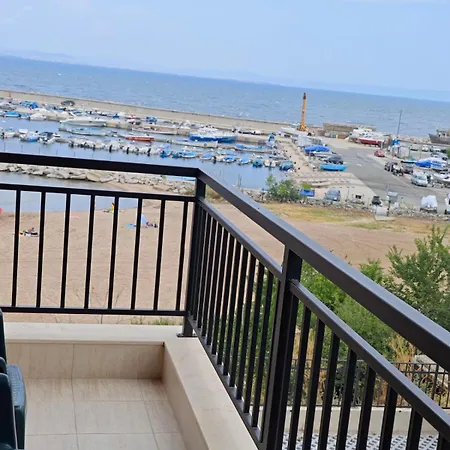 Apartment Admiral Sea Chernomorets